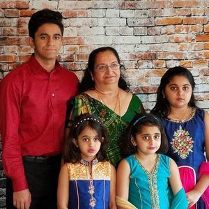 Meet your Posher, Rekha